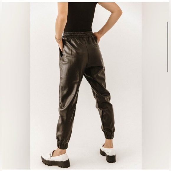 Bohme Sahara Vegan Faux Leather Women’s Black Jogger Pants Size Medium - Picture 2 of 15